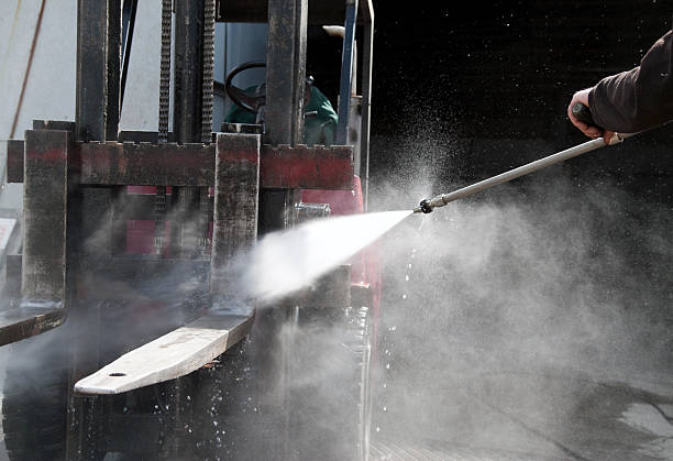 Best Driveway Pressure Washing  in Tremonton, UT